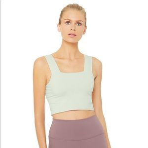 NWT Brand New Alo Yoga Bind Crop Bra Top Pistachio